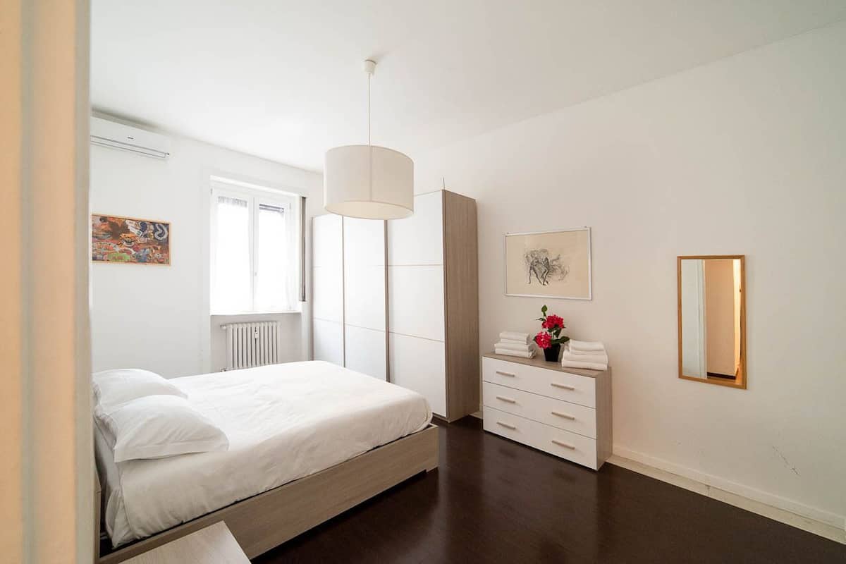 Apartment (Naviglio Darsena 9) | 2 Schlafzimmer, Allergikerbettwaren, Daunenbettdecken, Pillowtop-Betten