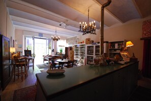 Dining - L'Asino Vola (Scansano)