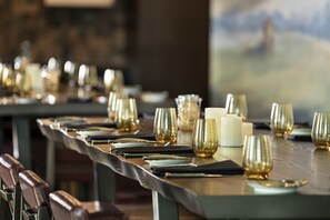 Breakfast, lunch and dinner served - Texas A&M Hotel and Conference Center (College Station)