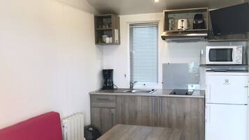 Mobil Karavan (Twini) | Area keluarga