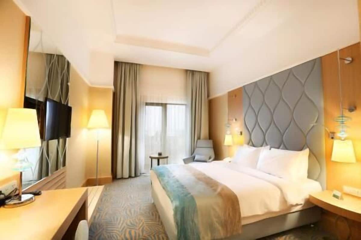 Surmatelas, coffres-forts dans les chambres, bureau