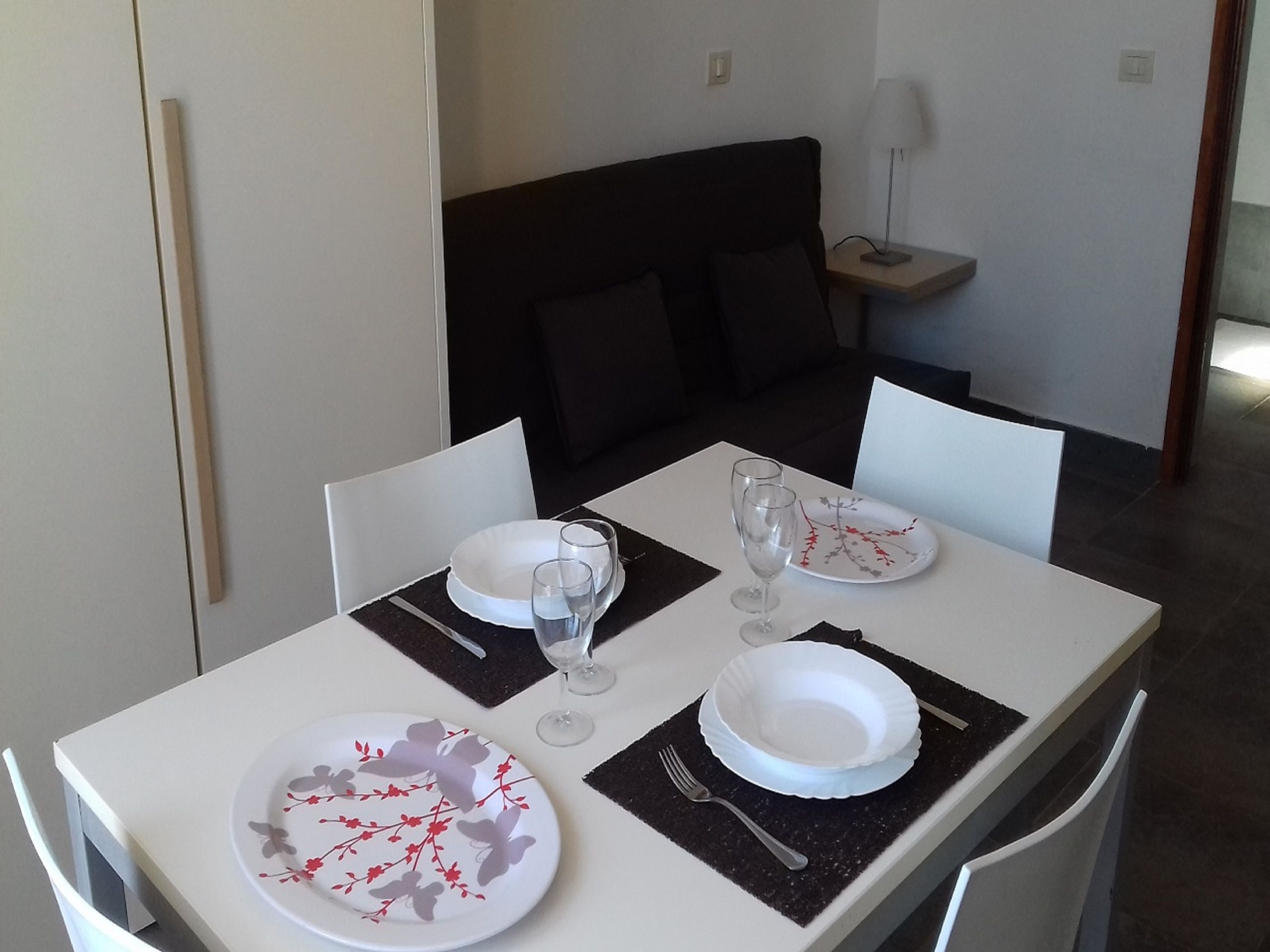 Estudio panorámico, vistas al mar, frente al mar | Servicio de comidas en la habitación