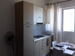 Panoramic Studio, Ocean View, Oceanfront | Private kitchen | Full-size fridge, stovetop, coffee/tea maker, electric kettle - Studio Praia Diante ocean view (Boa Vista)