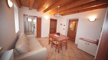 Apartemen, 2 kamar tidur (Stella Alpina ) | Area keluarga | TV layar datar