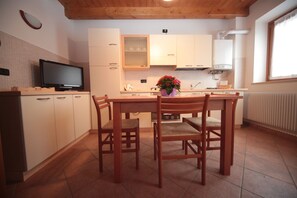 公寓, 1 间卧室 (Stella Alpina) | 起居区 | 平板电视