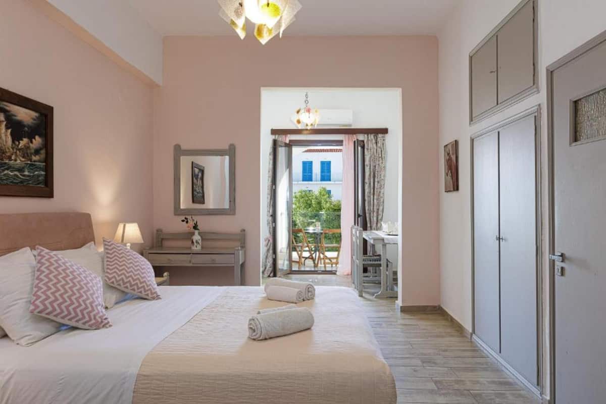 Superior Studio with Side Sea View | 2 bedrooms, in-room safe, iron/ironing board, free WiFi