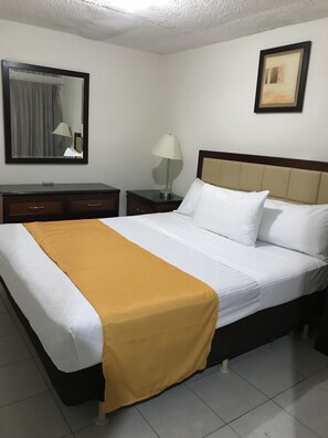 مكتب ومكواة/لوح كي وواي فاي مجانًا