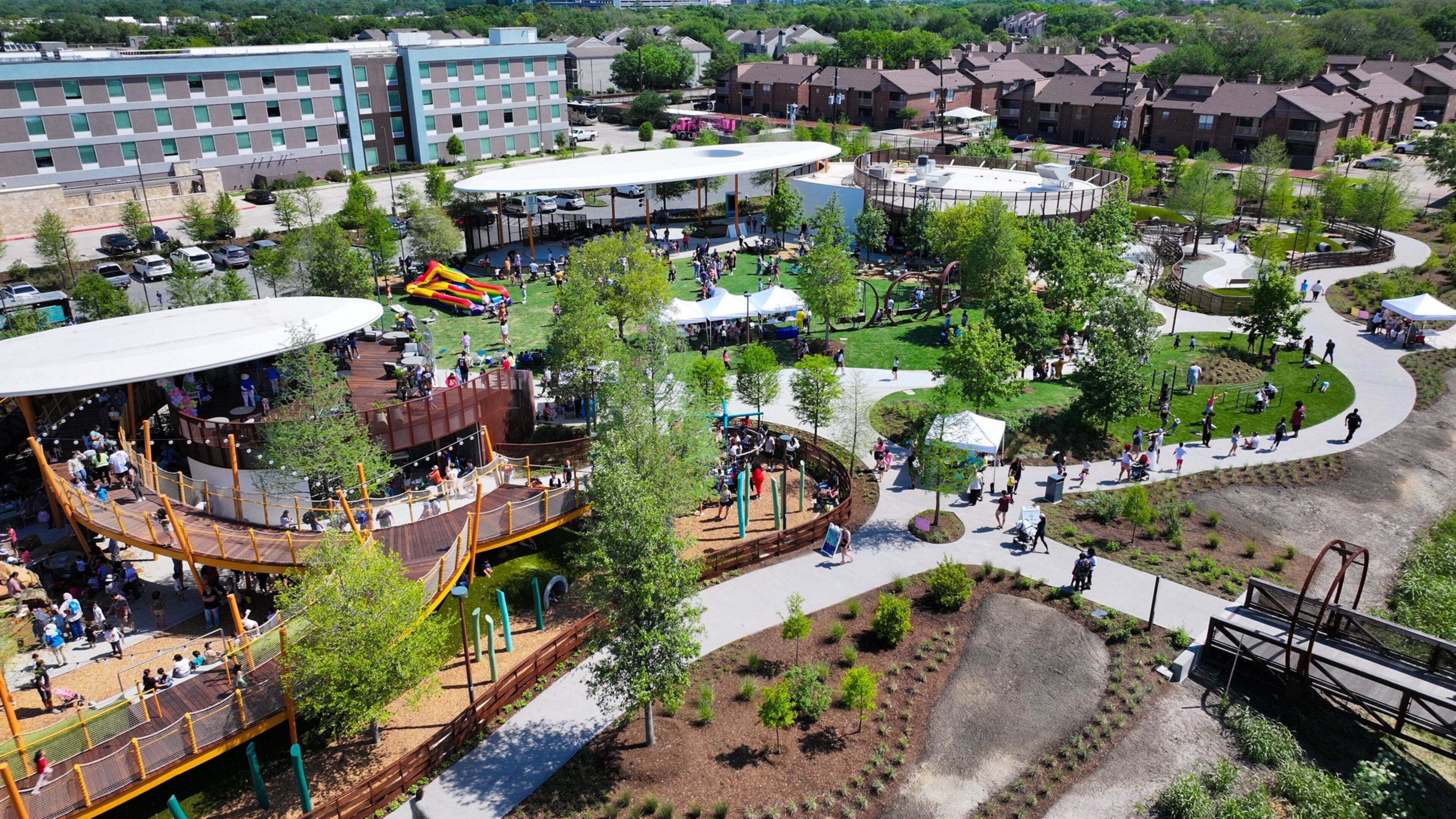 Photo - Holiday Inn Express & Suites - Houston Westchase - Westheimer by IHG