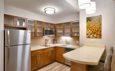 Staybridge Suites Gainesville I-75 by IHG