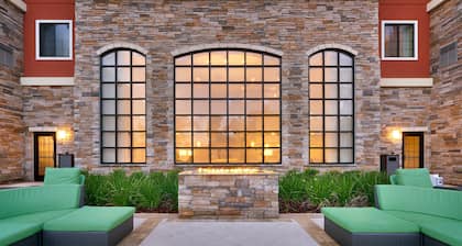 Staybridge Suites Gainesville I-75 by IHG