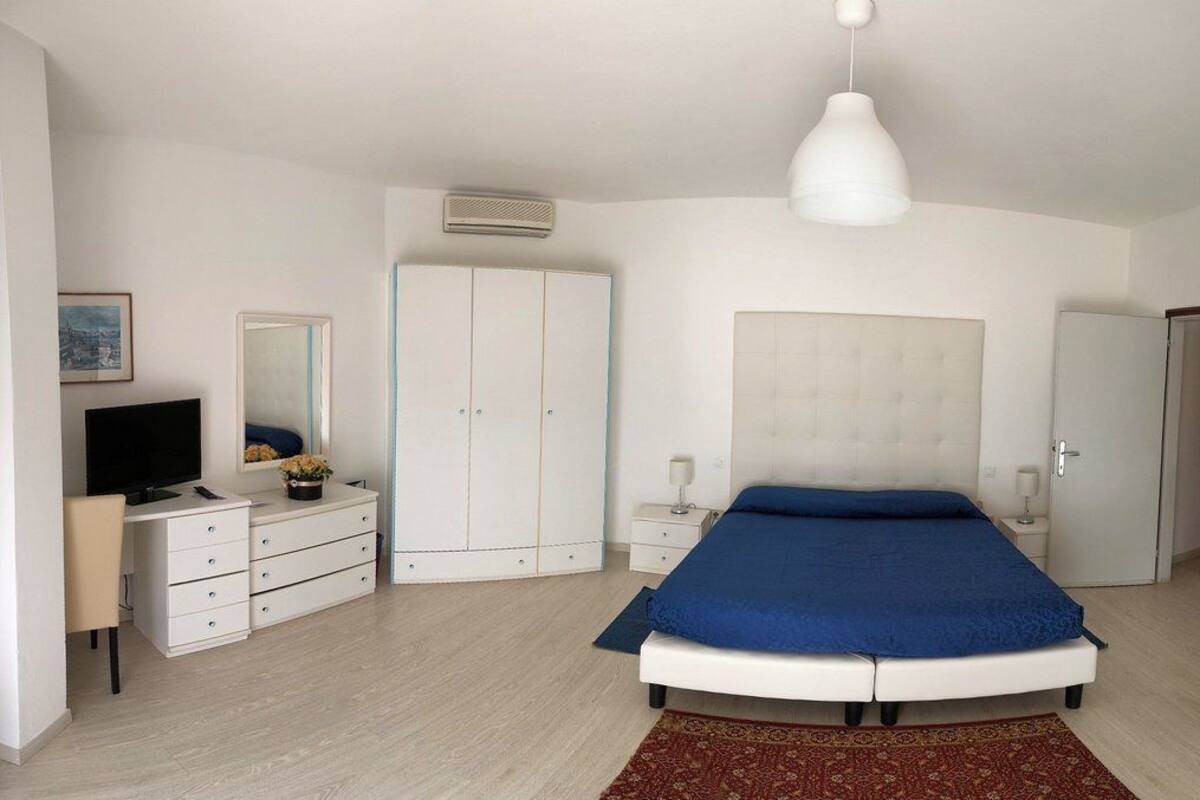 In-room safe, free cots/infant beds, free WiFi, bed sheets