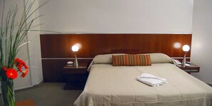 Minibar, Zimmersafe, kostenloses WLAN