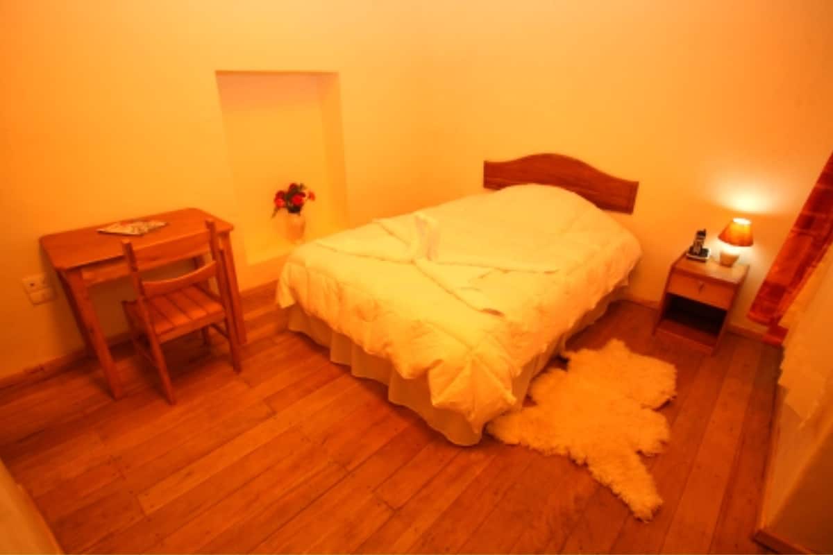 Desk, free WiFi, bed sheets, wheelchair access