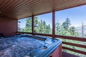 Condo, 4 Bedrooms | View from property