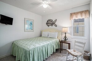 6 bedrooms, iron/ironing board, free WiFi, bed sheets