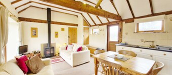 The Dairy, Petersfield - en låve konvertering som sover 4 gjester i 1 soverom