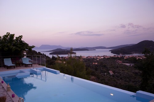 Viime hetken tarjous: 30% alennus syys- ja lokakuussa - ylellinen huvila merinäköalalla