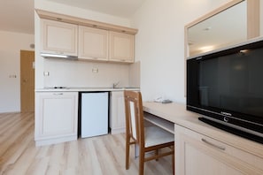 Desk, iron/ironing board, cots/infant beds, free WiFi