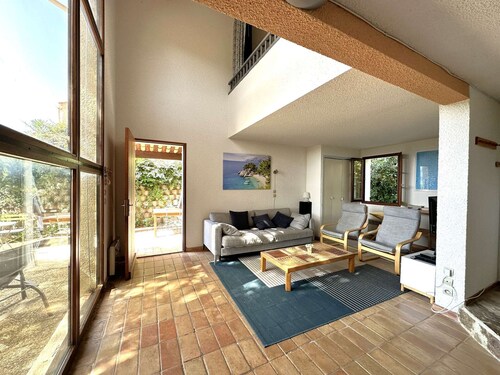 House for 6 to 8 People in a Private Estate with Shared Pool