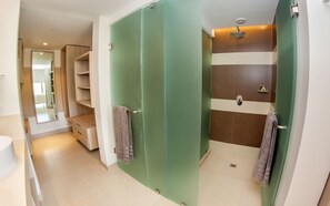 Deluxe House, 2 Bedrooms, Poolside | Bathroom | Shower, free toiletries, hair dryer - GRAND CORAL D309 by Happy Address (Playa del Carmen)