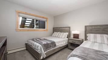 2 quartos, acesso de cortesia à internet, roupa de cama