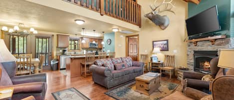 Smart TV, fireplace
