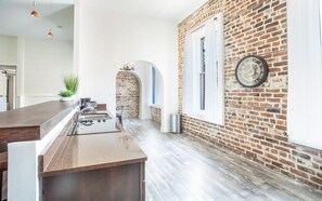 Interior - Spacious Broughton Street Loft Near Restaurants, Shopping by Lucky Savannah (Savannah)