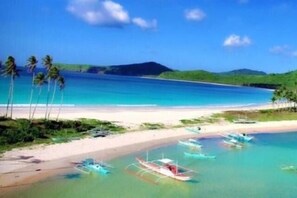 Beach nearby - Hwan Dynasty Suite Elnido (El Nido)