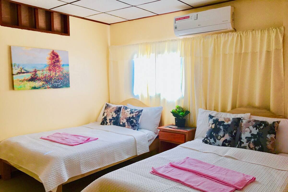 Family Quadruple Room, 2 Queen Beds