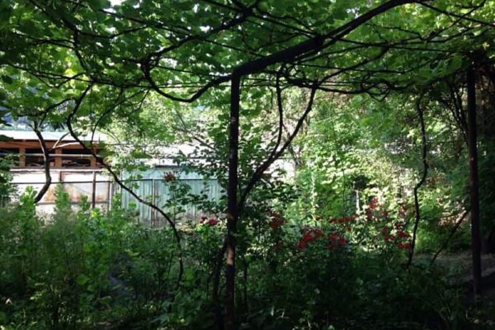Guest House Besarioni
