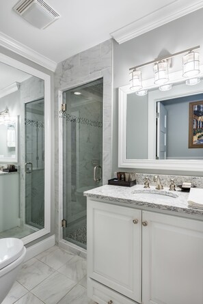 Apartment | Bathroom