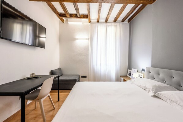 Apartment, 1 Bedroom | Premium bedding, down comforters, individually decorated - Emilia Studios (Modena)