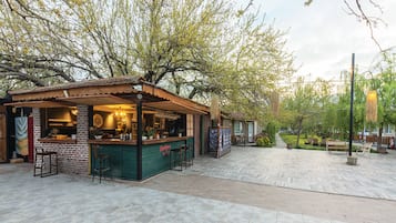 Coffee shop