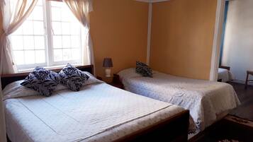 Quadruple Room, Private Bathroom | Iron/ironing board, cribs/infant beds, rollaway beds, free WiFi