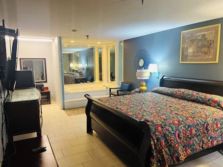 Room, 1 King Bed, Jetted Tub. The Shades Motel