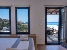 Suite panorámica, planta ejecutiva | Sábanas de algodón egipcio y ropa de cama de alta calidad