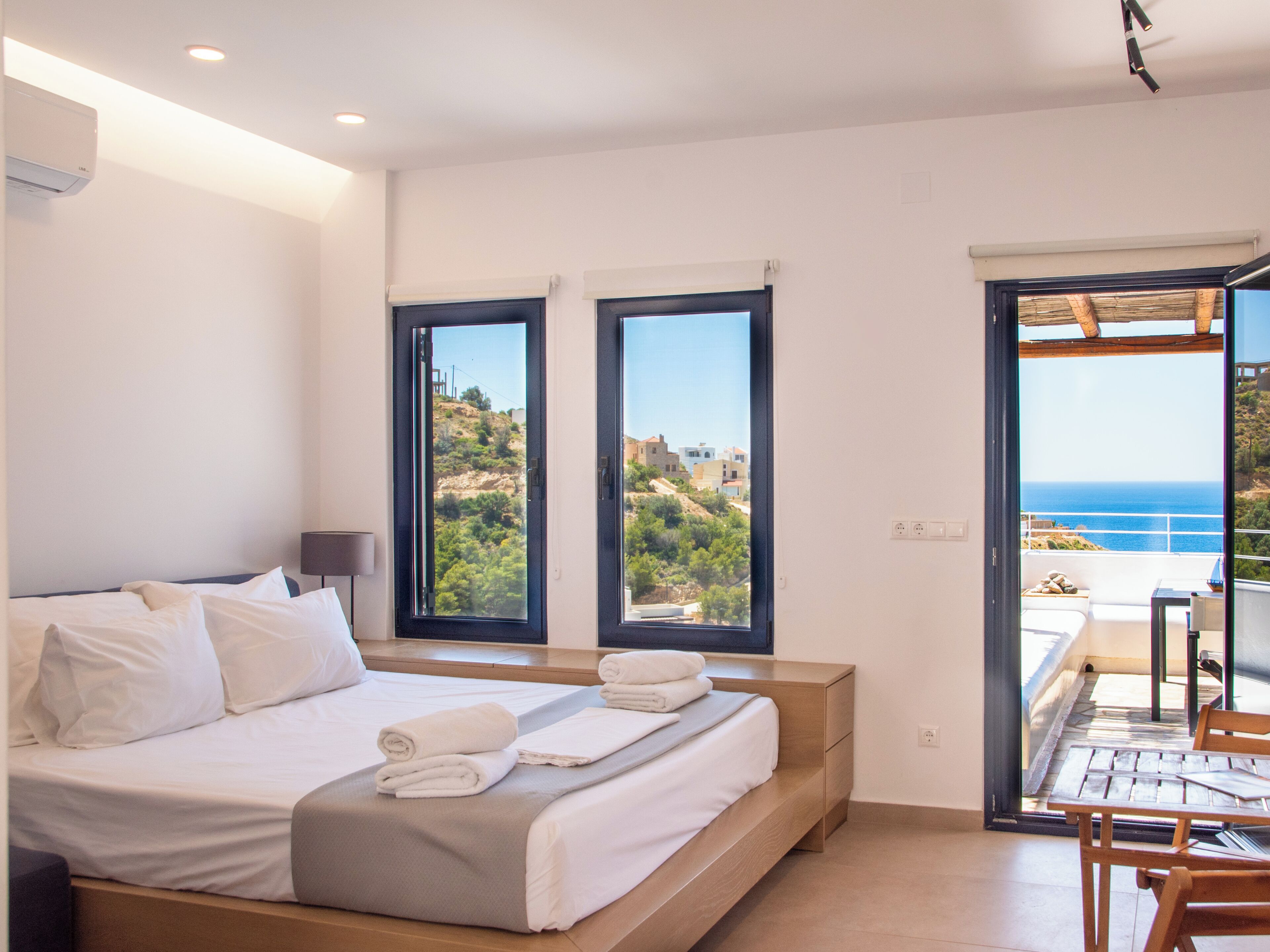 Panoramic Suite, Executive Level
