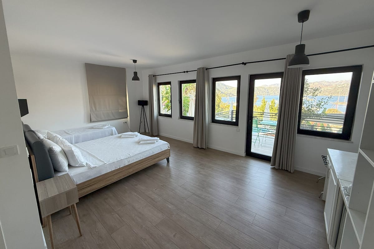 Habitación Deluxe doble (No7 London) | Sábanas de algodón egipcio, ropa de cama de alta calidad, minibar
