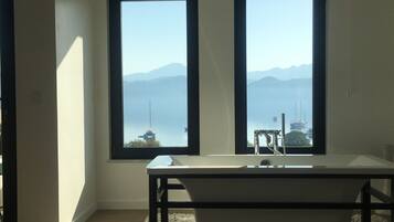 Chambre Double Exécutive (No8 Copper Suite) | Baignoire à jets