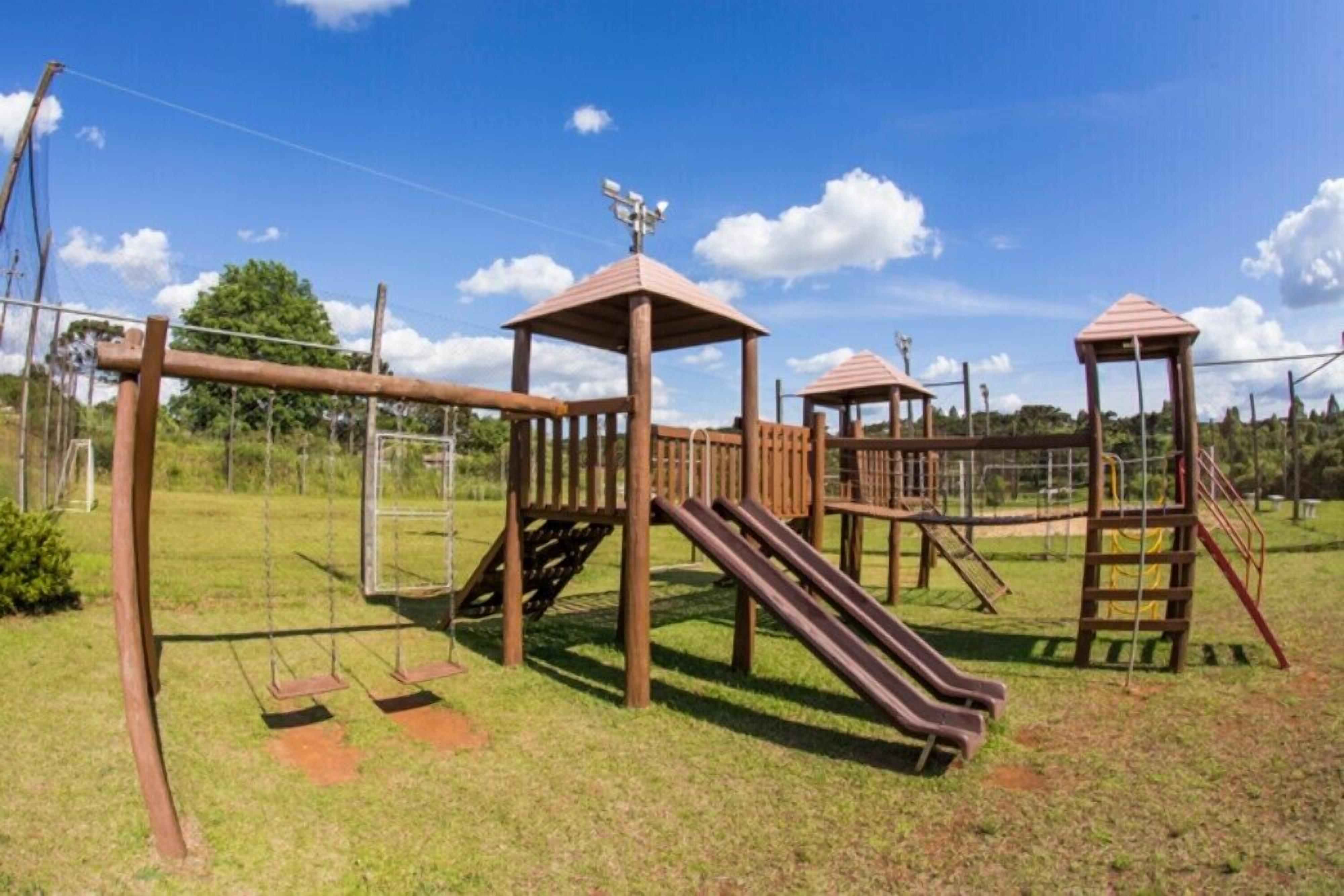 children’s play area – outdoor