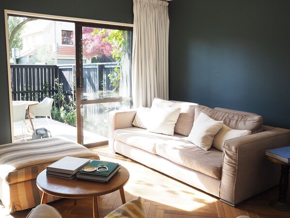 Townhome, 2 Bedrooms | Living room