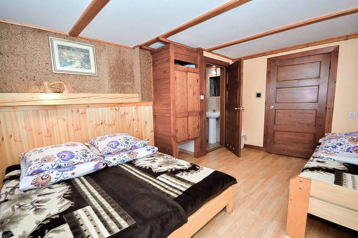 Iron/ironing board (on request), free WiFi, bed sheets