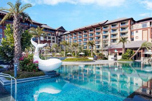 Allergikerbettwaren, Minibar, Zimmersafe, individuell dekoriert