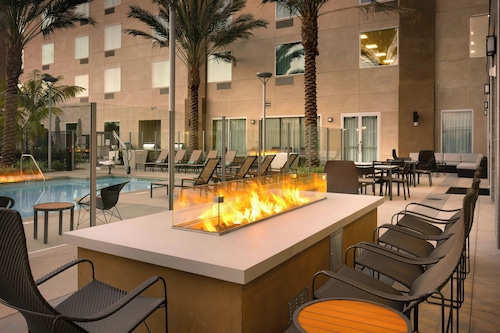 Courtyard by Marriott Los Angeles LAX/Hawthorne