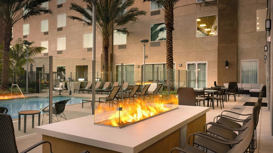 Courtyard by Marriott Los Angeles LAX/Hawthorne