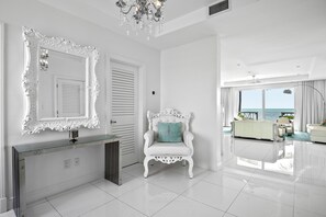 Smart TV, fireplace, video games, DVD player - Exclusive Luxury Beachfront Villa - Private White Sand Beach, Upscale amenities. (Nassau)
