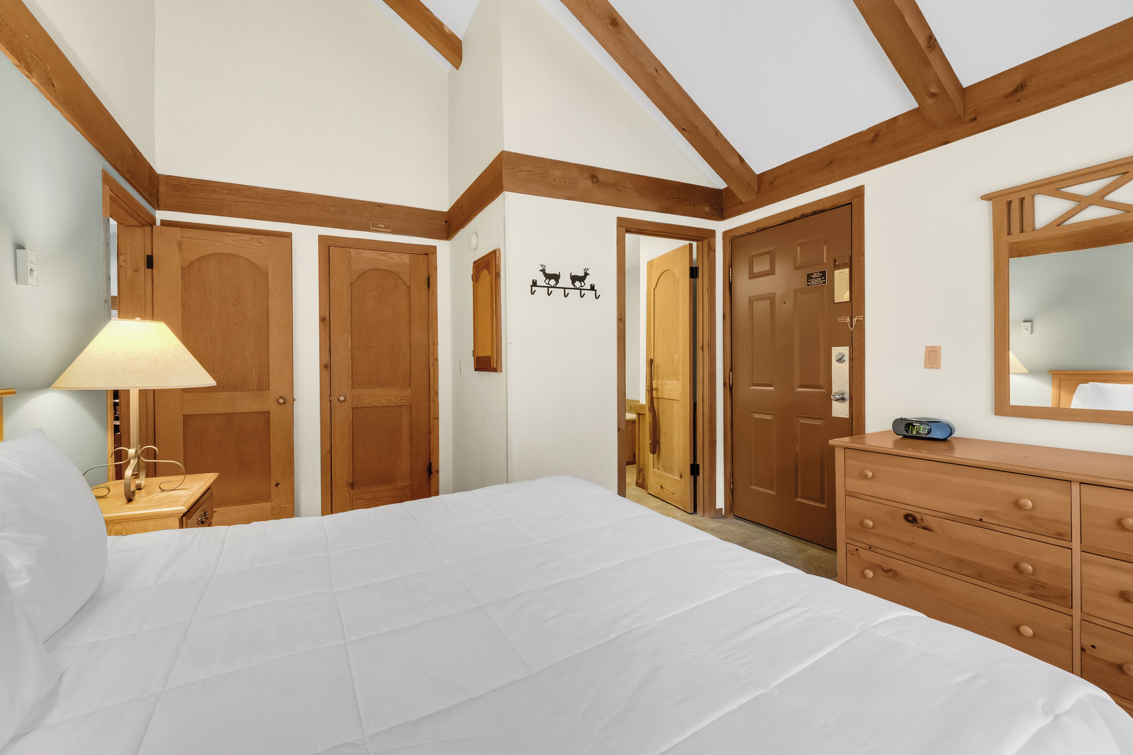 2 多间卧室、免费 WiFi、床单