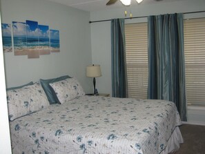 2 多间卧室、熨斗/熨衣板、WiFi、床单