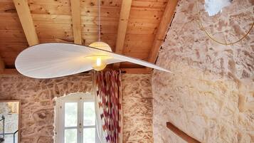 1 多间卧室、熨斗/熨衣板、免费 WiFi、床单