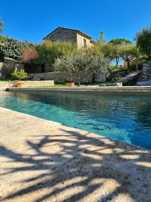 Outdoor pool - Detached, air-conditioned house for 2 people on owner's land. (Gordes)